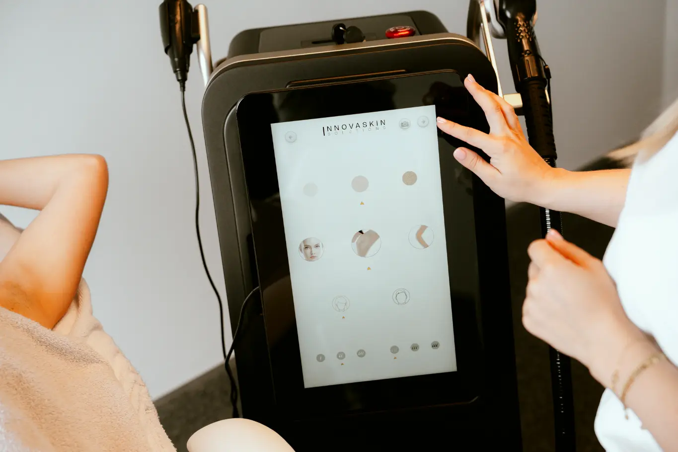 ClearWave Ultra 4 in actie in de behandelruimte